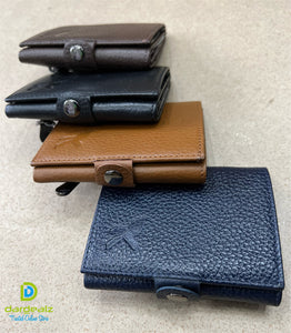 FOLDABLE WALLETS